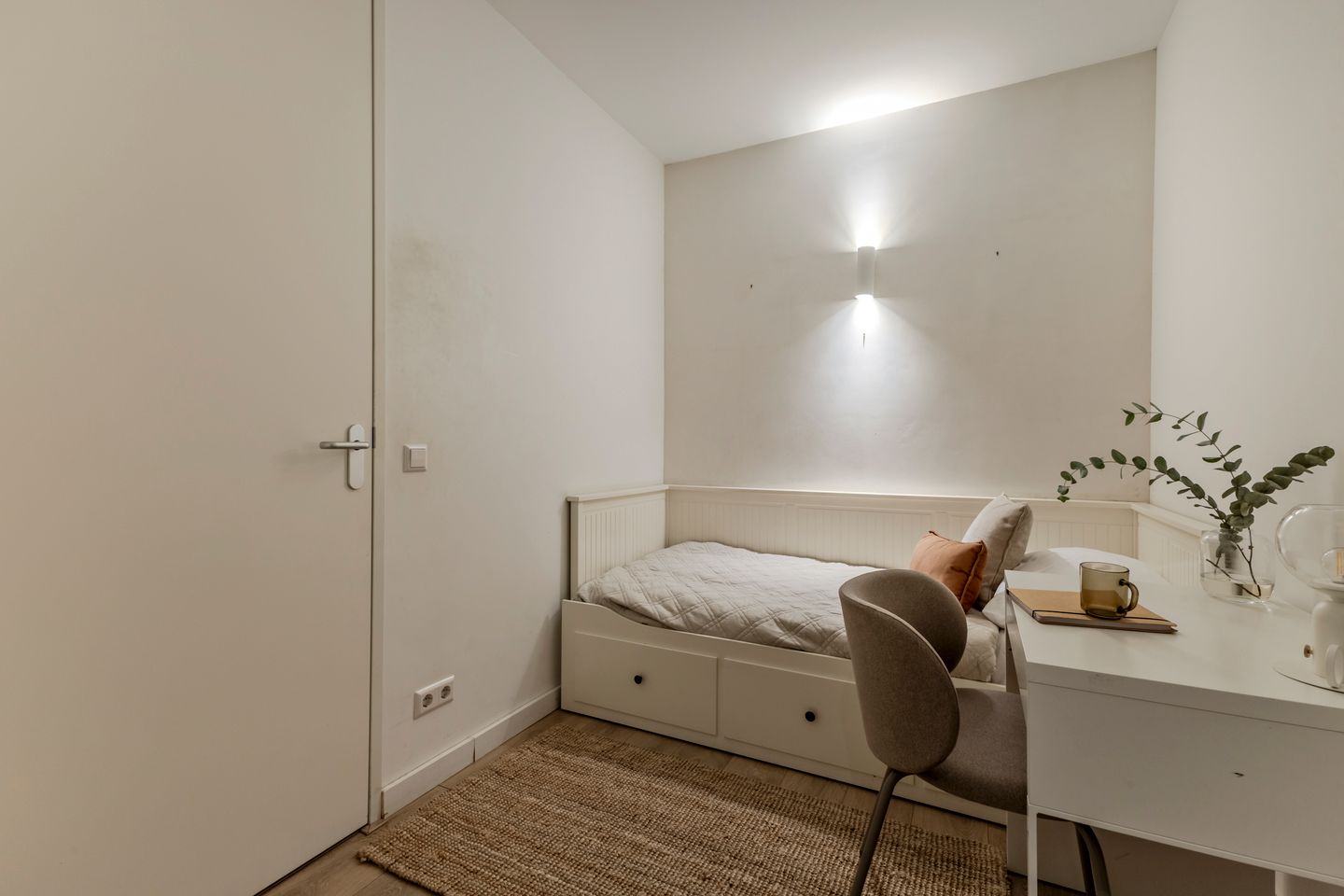 Photo 25 of Haarlemmerplein 22-A