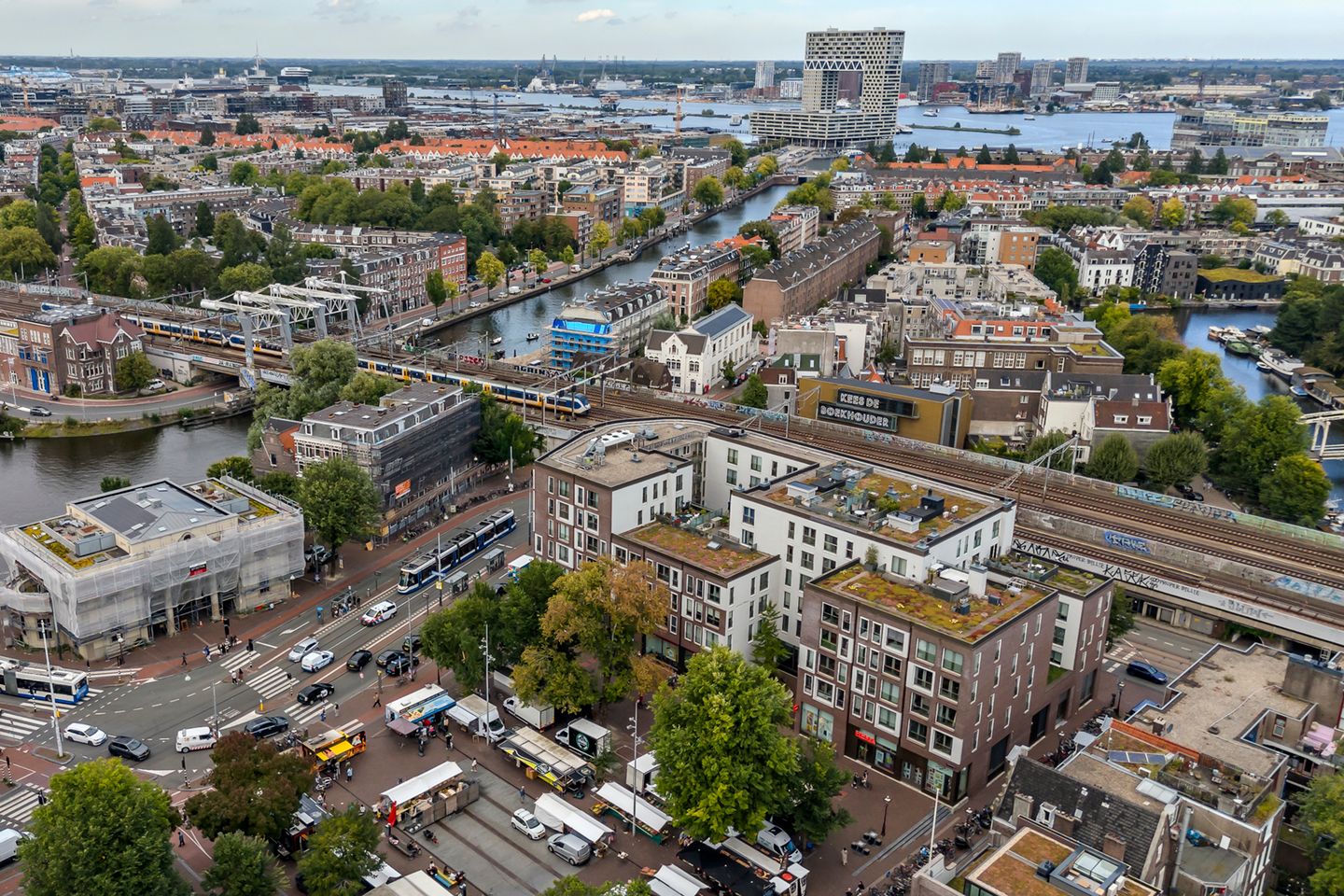 Photo 34 of Haarlemmerplein 22-A