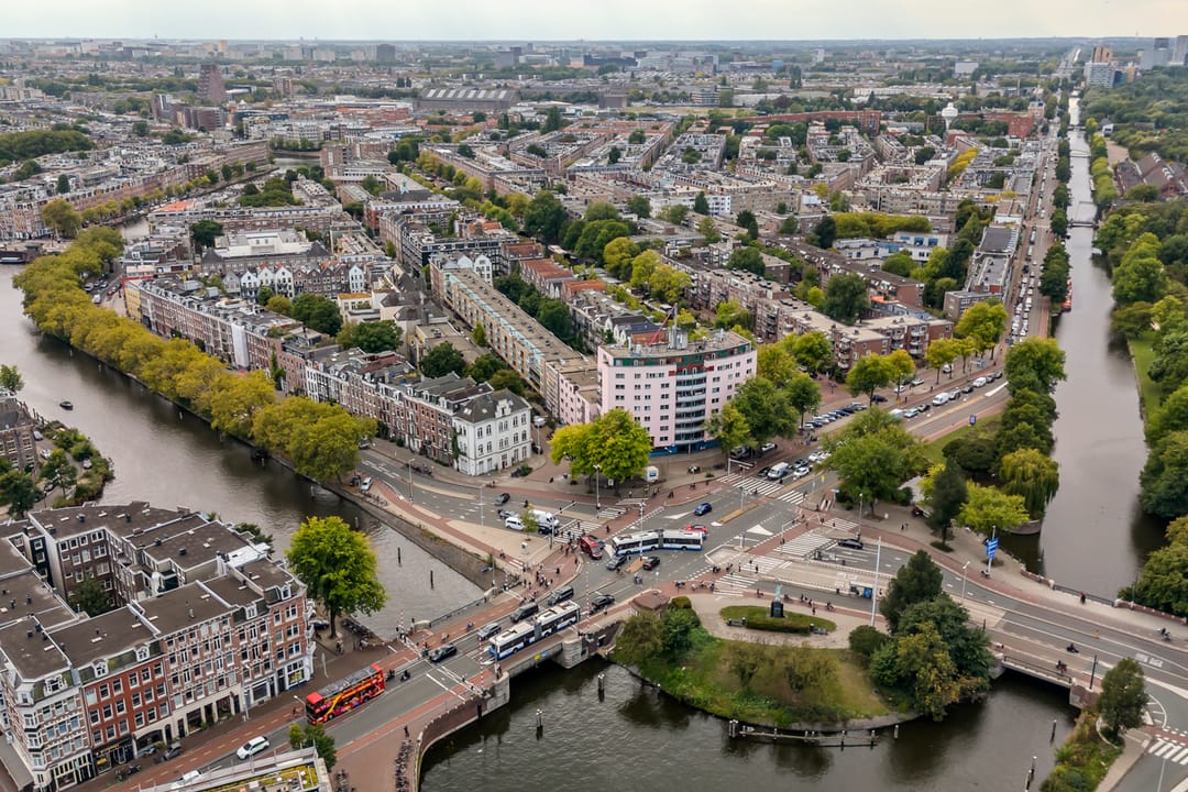 Photo 37 of Haarlemmerplein 22-A