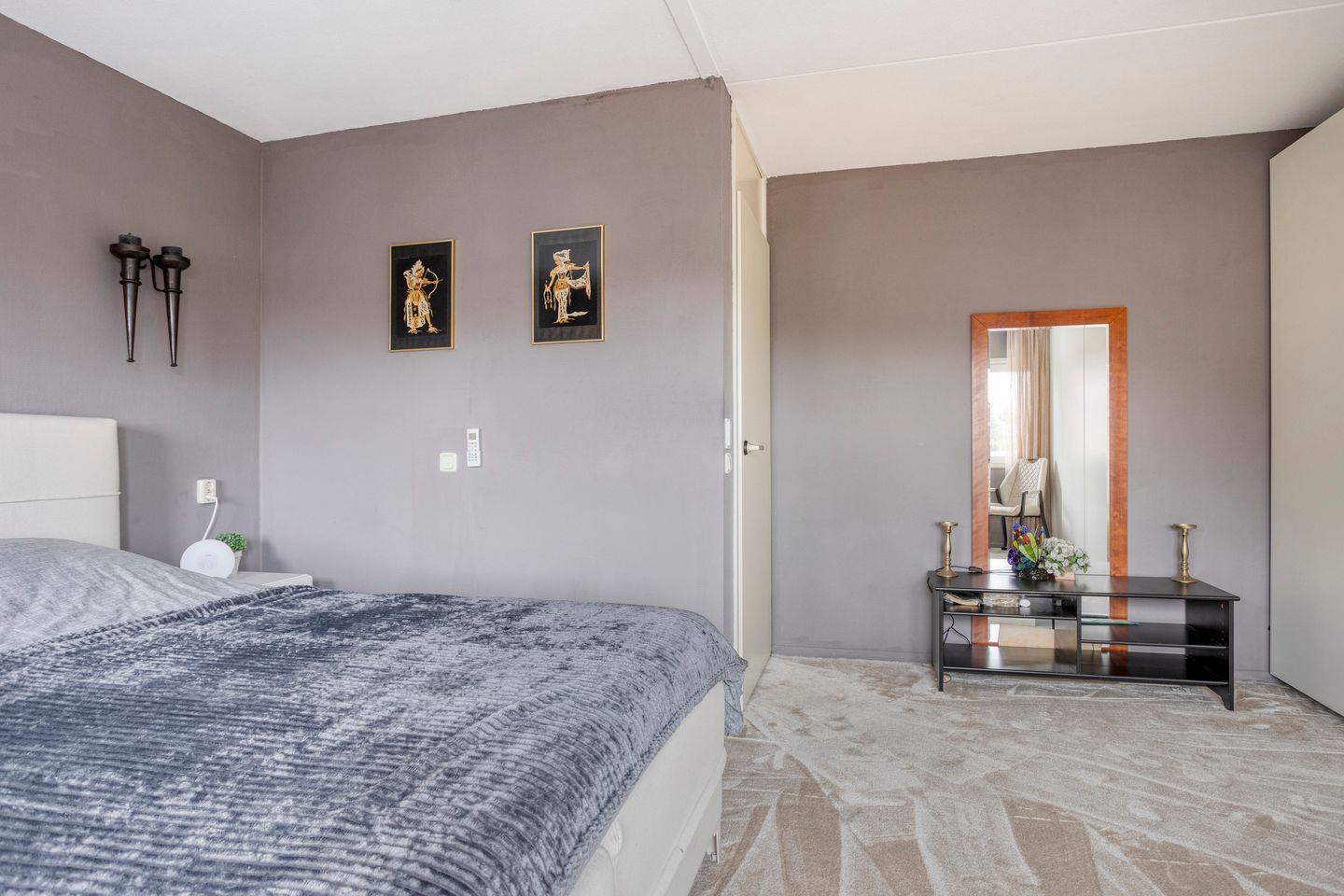 Foto 29 van Escudo 49