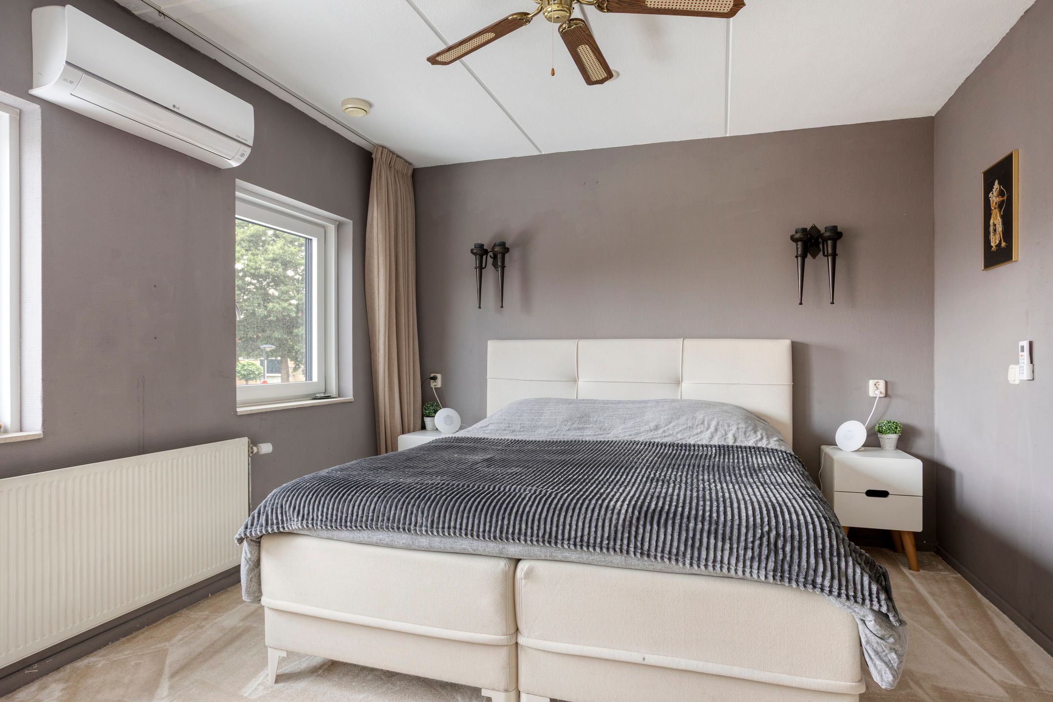 Foto 30 van Escudo 49