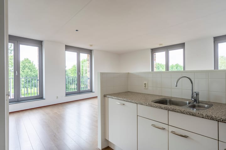 Foto 14 van Atletenbaan 60-B