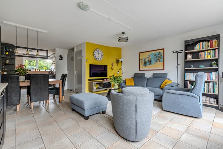 Foto 8 van Van Teijlingenlaan 16