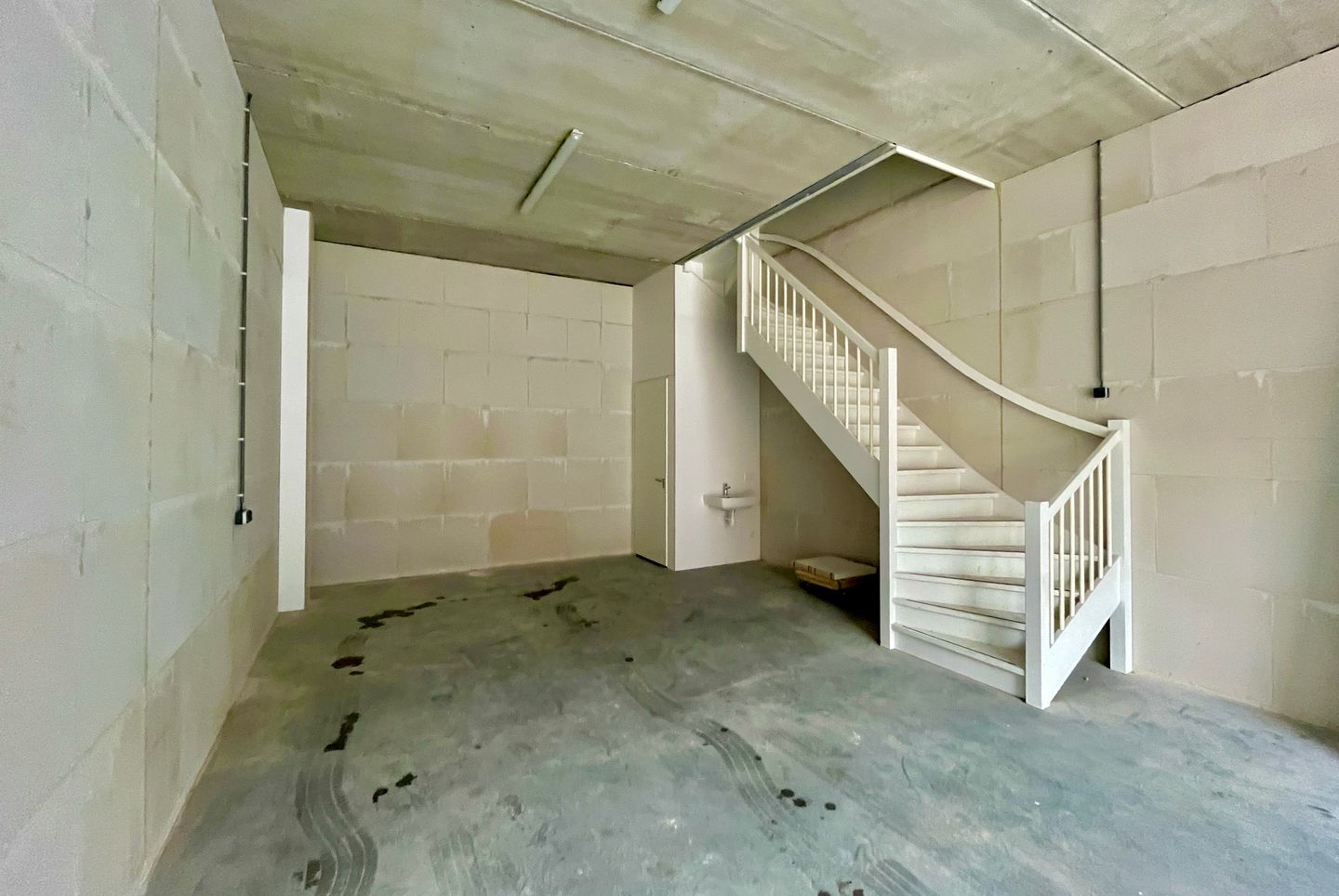 View photo 5 of Bestevaerstraat 63-R