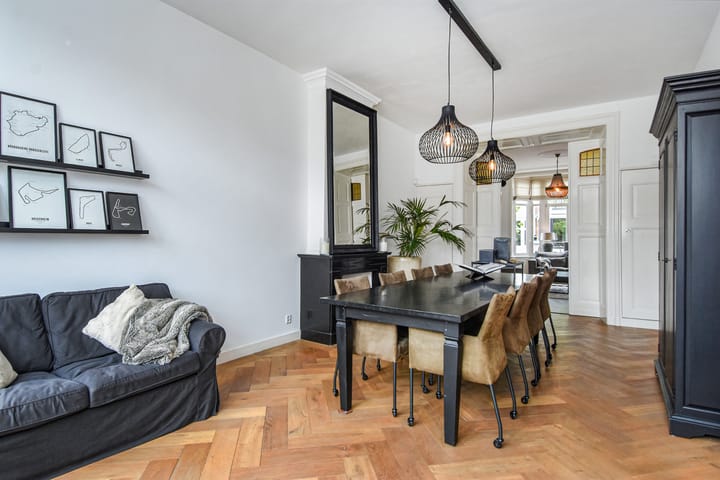 Photo 13 of Frederik Hendriklaan 239