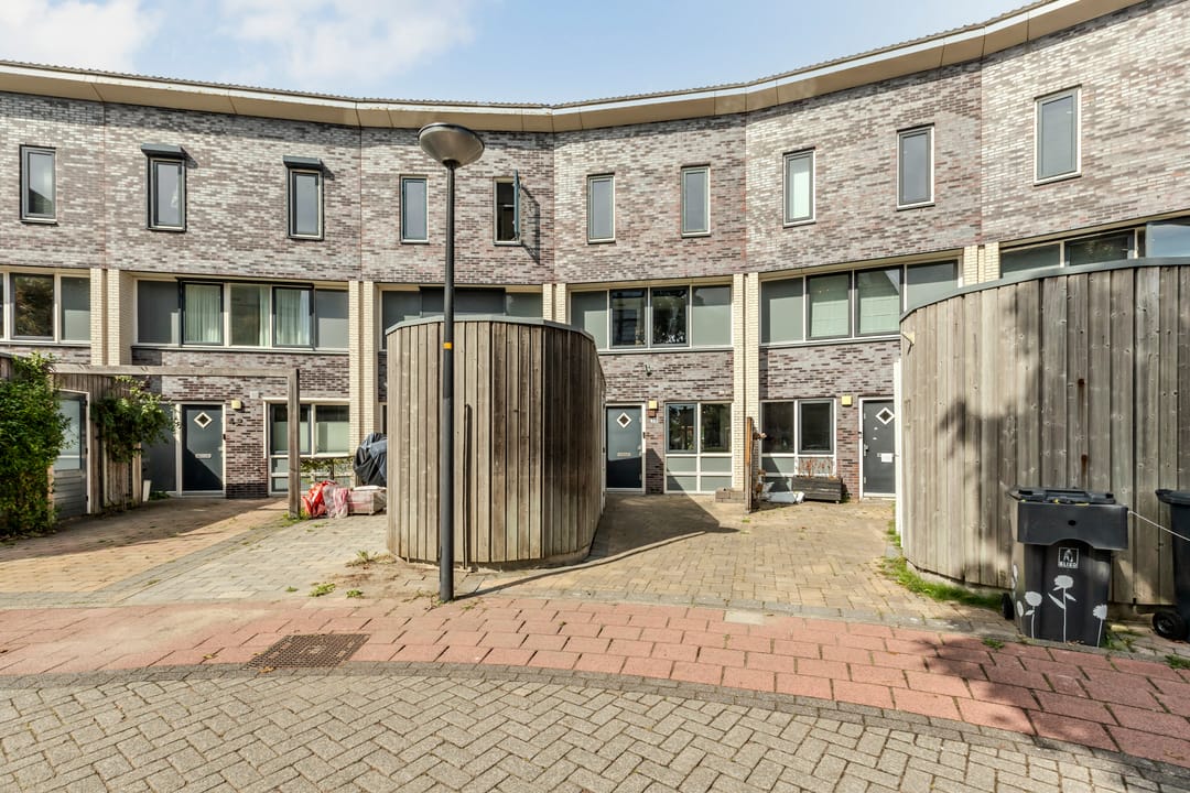 Photo 2 of Stella Agsteribbeland 38