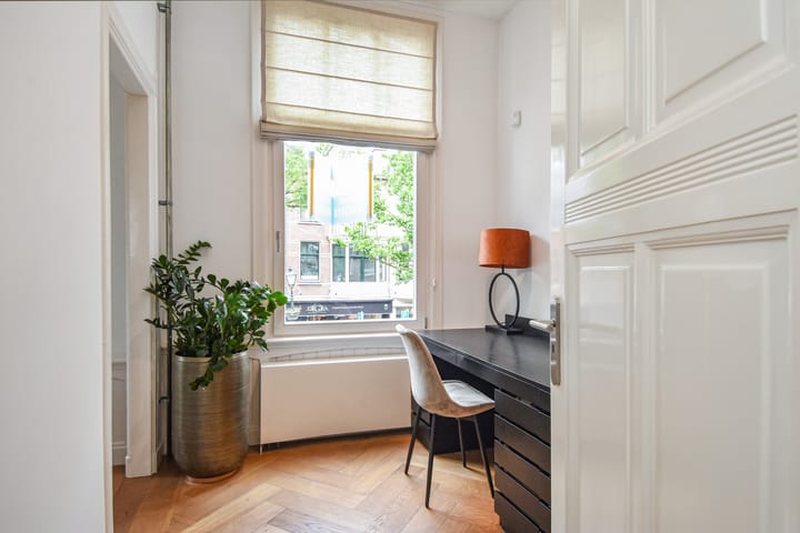 Photo 14 of Frederik Hendriklaan 239