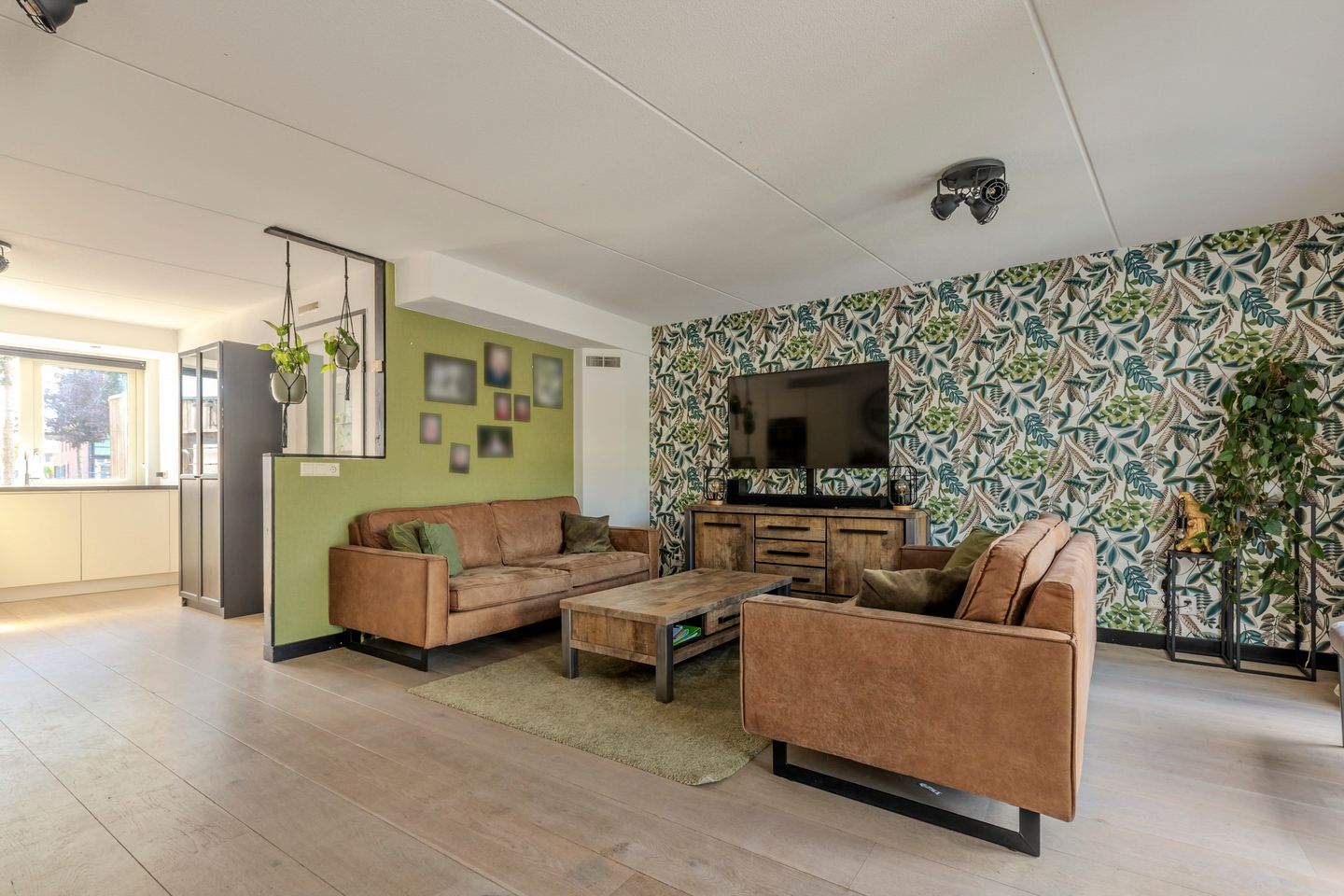 Photo 5 of Stella Agsteribbeland 38