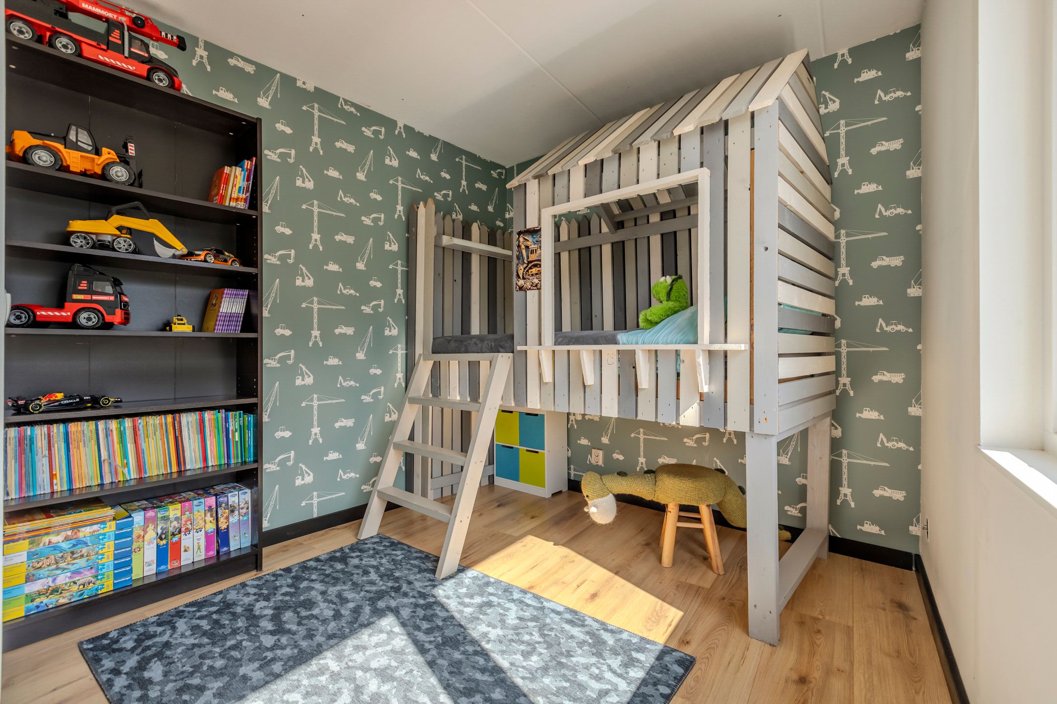 Photo 21 of Stella Agsteribbeland 38