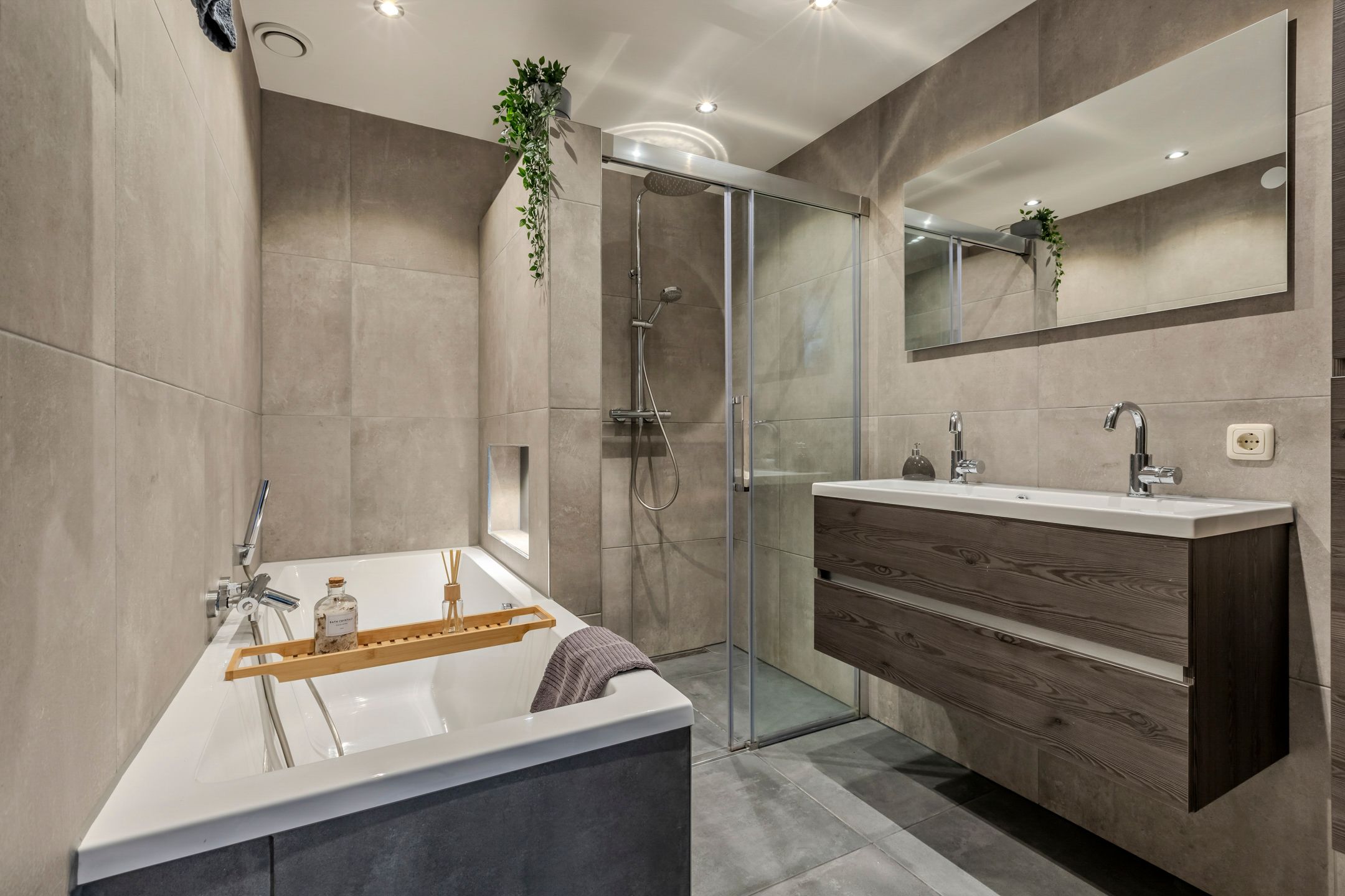 Photo 24 of Stella Agsteribbeland 38