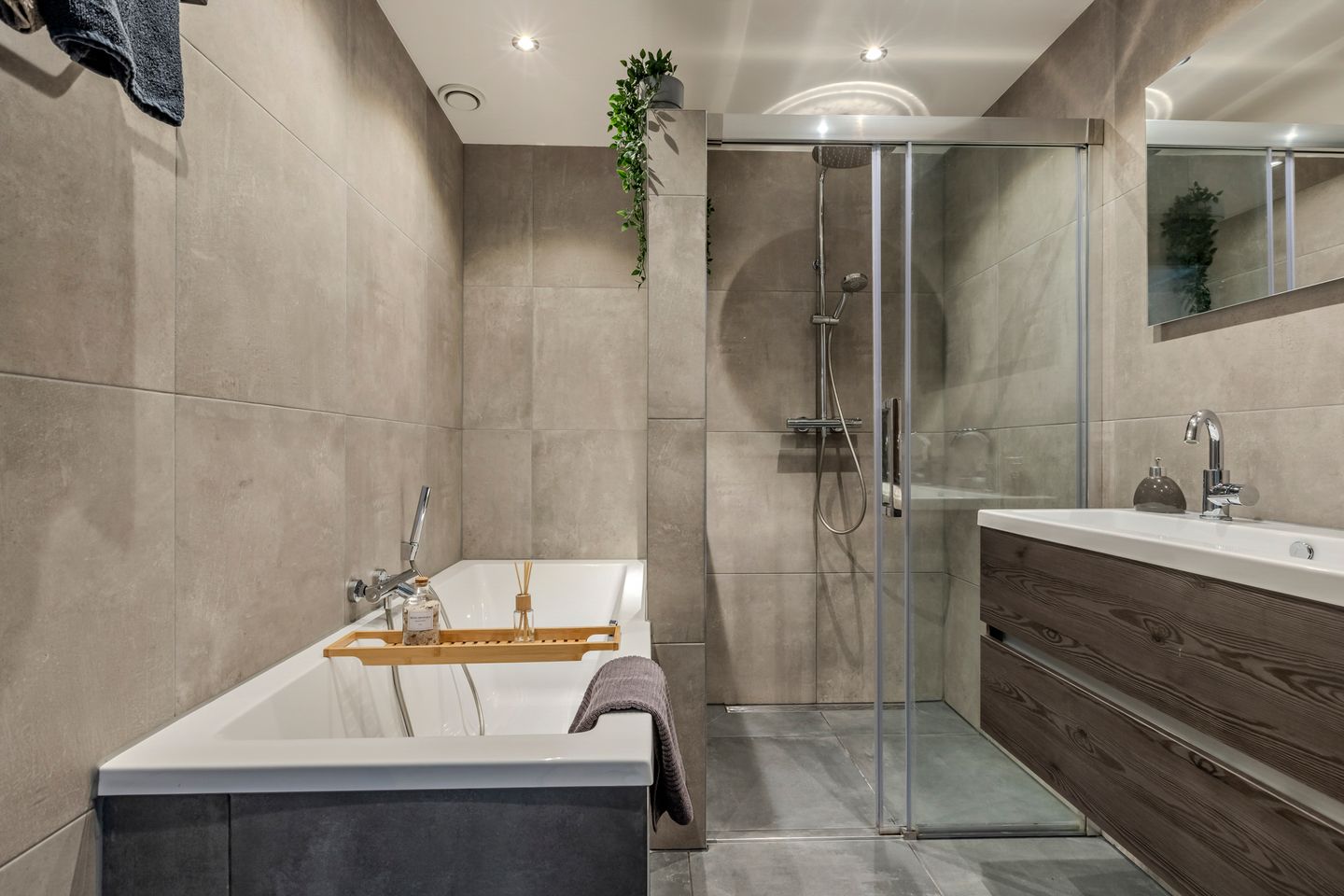 Photo 25 of Stella Agsteribbeland 38