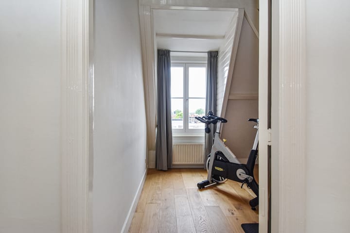 Photo 40 of Frederik Hendriklaan 239