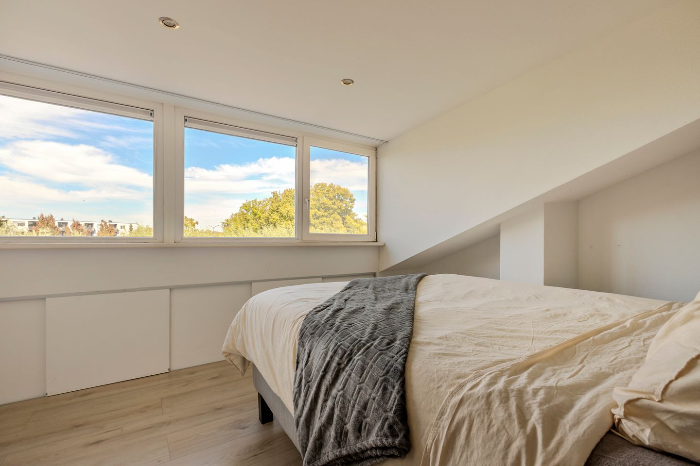 Photo 35 of Stella Agsteribbeland 38