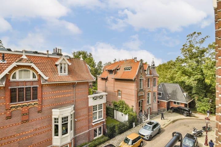 Foto 22 van Jacob Obrechtstraat 1-2