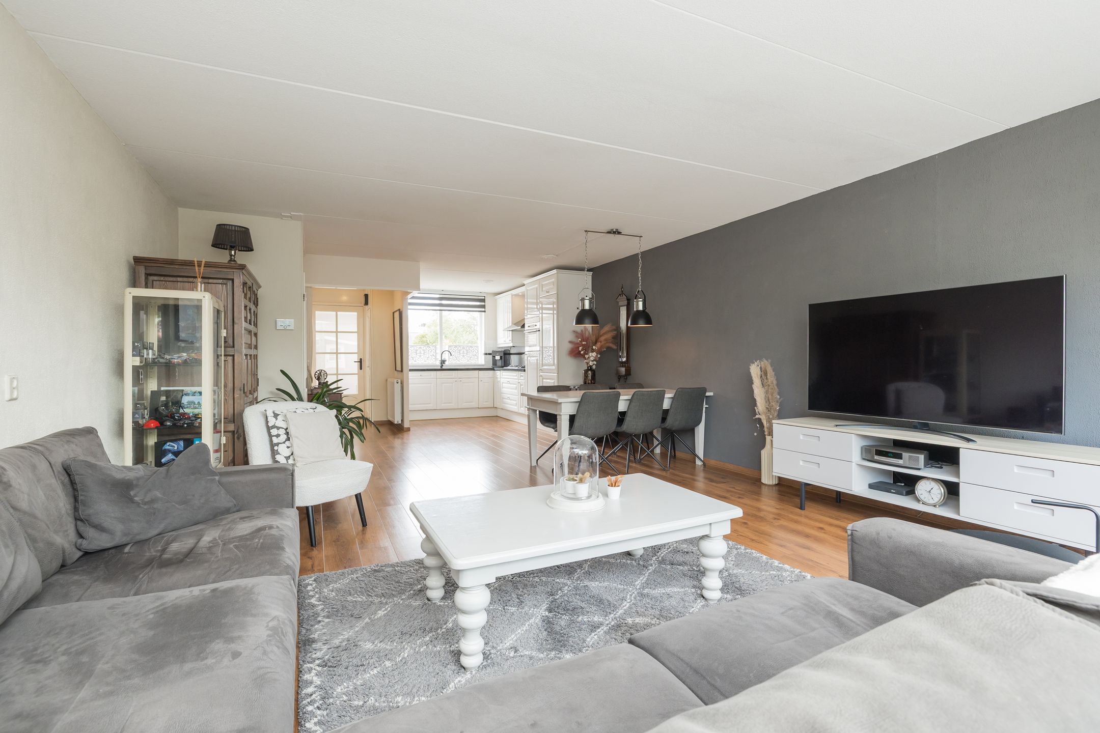 Foto 12 van Zilvermeeuw 47