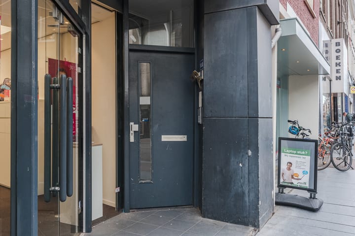 Photo 4 of Breestraat 165-F