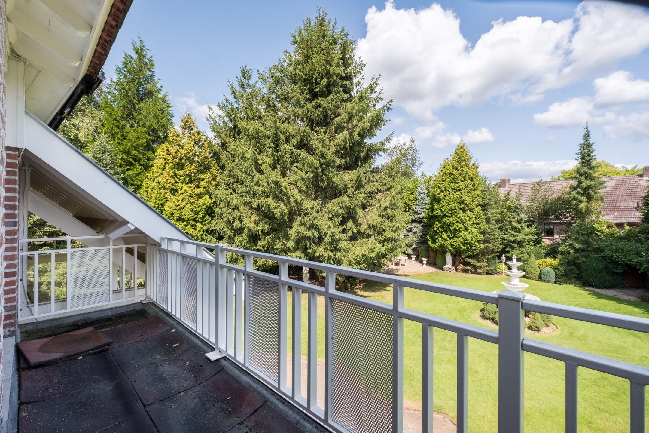 Photo 30 of Grensweg 40