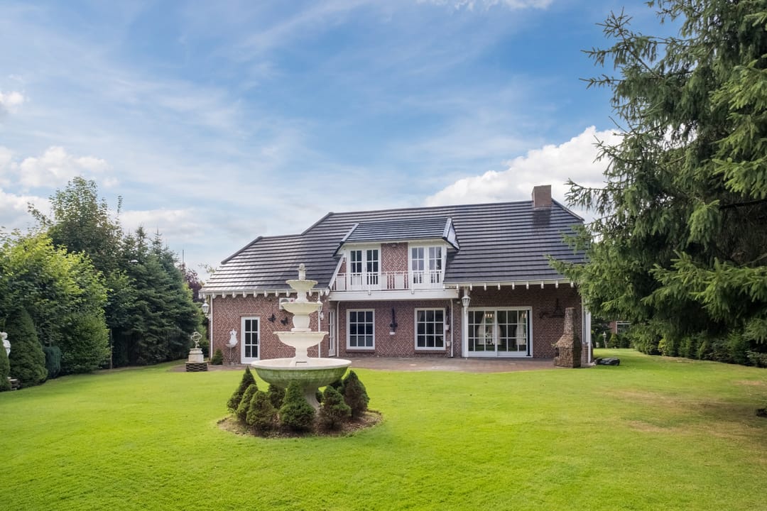 Photo 38 of Grensweg 40