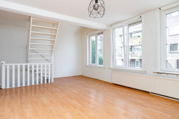 Photo 2 of Bergstraat 27-2