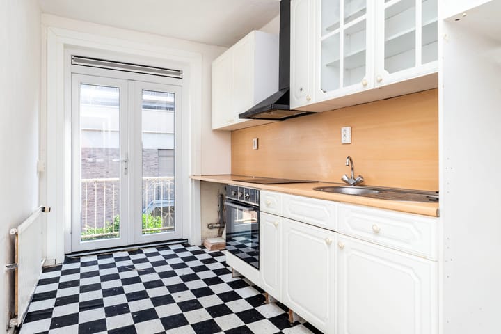 Photo 4 of Bergstraat 27-2