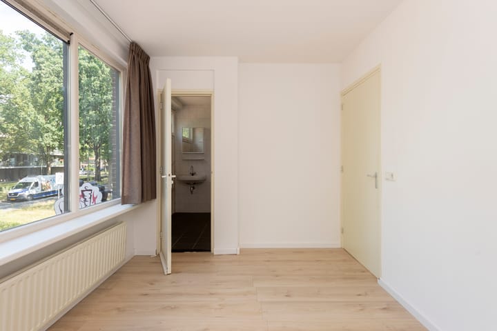 Photo 18 of Wandelboslaan 32-A