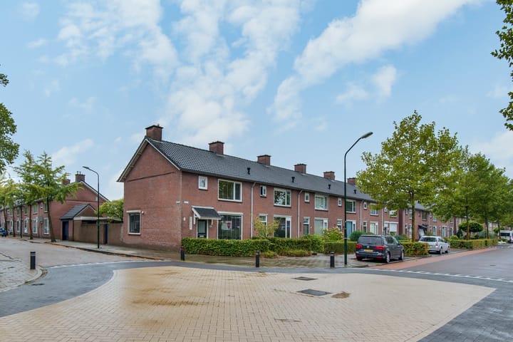 Foto 21 van Zwembadweg 55