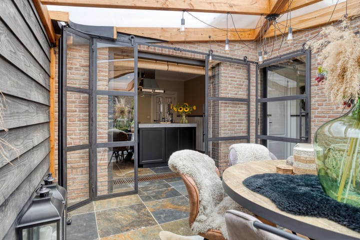 Photo 6 of M. Siegenbeekstraat 4