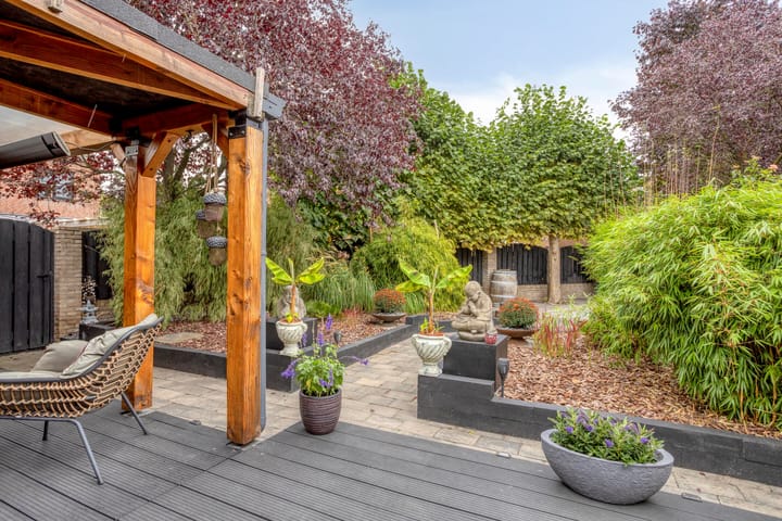 Photo 23 of M. Siegenbeekstraat 4