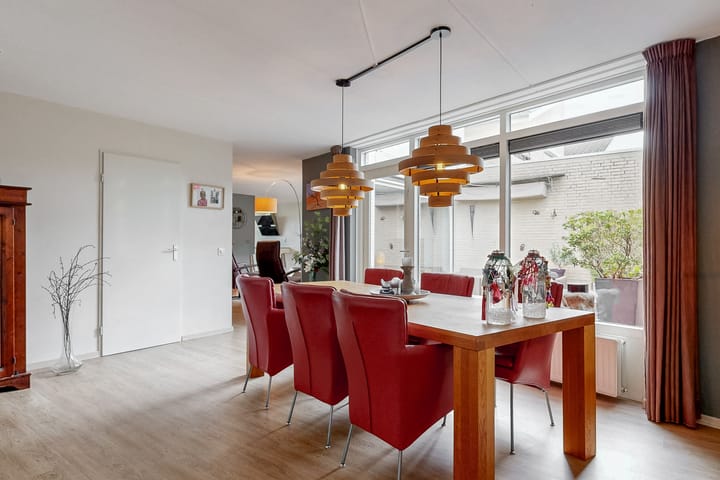 Photo 14 of Baesjoulaan 17