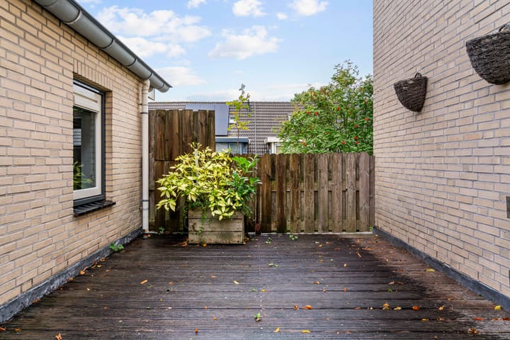 Photo 28 of Baesjoulaan 17