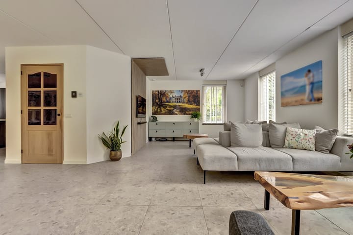 Foto 8 van Hoofdweg 50-B