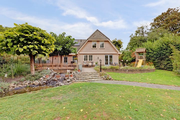 Foto 48 van Hoofdweg 50-B