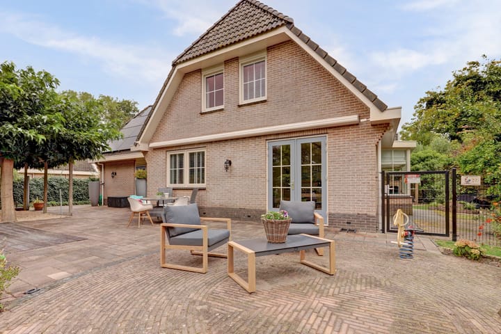 Foto 52 van Hoofdweg 50-B