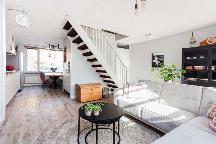 Foto 5 van Adderwortel 16