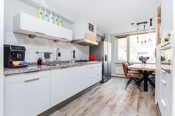 Foto 8 van Adderwortel 16