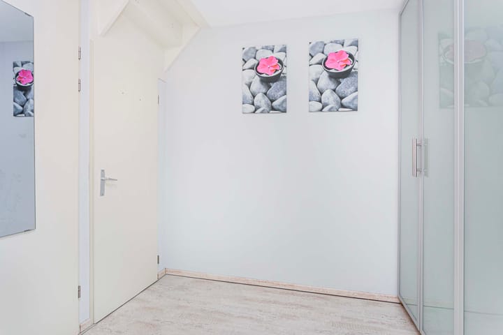 Foto 28 van Adderwortel 16