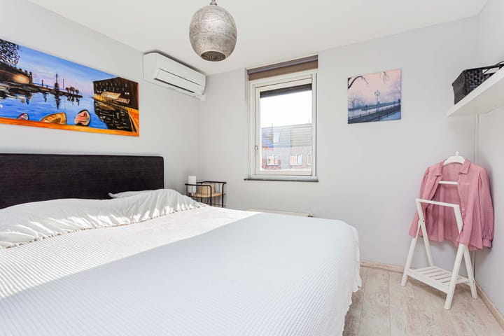 Foto 30 van Adderwortel 16