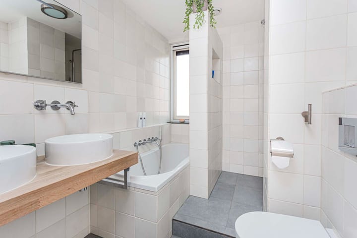 Foto 37 van Adderwortel 16