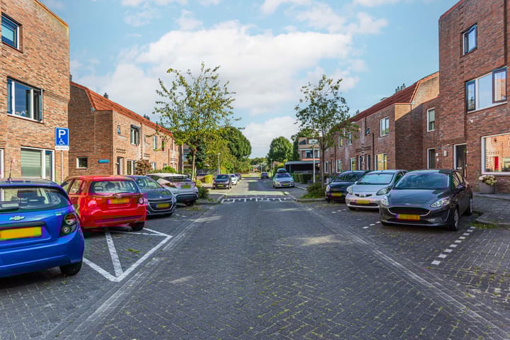 Foto 45 van Adderwortel 16