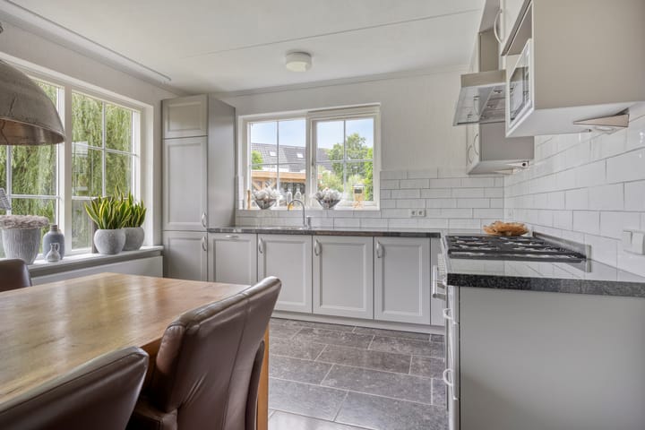 Foto 13 van Prins Bernhardlaan 129