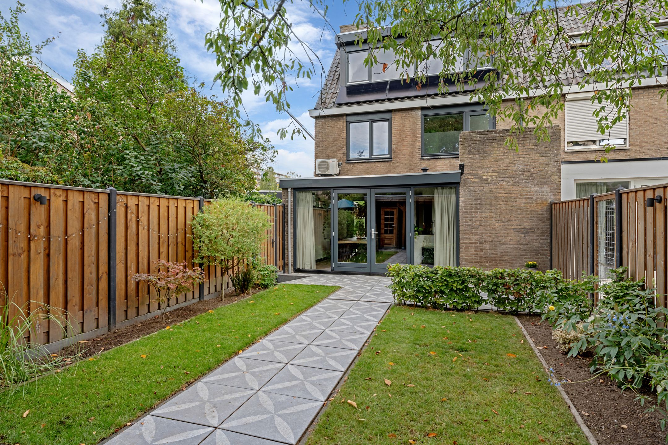 Foto 30 van Frederik Hendriklaan 29