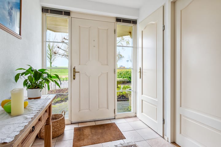 Photo 6 of Katwoudestraat 1