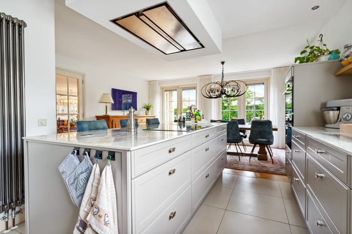 Photo 19 of Katwoudestraat 1