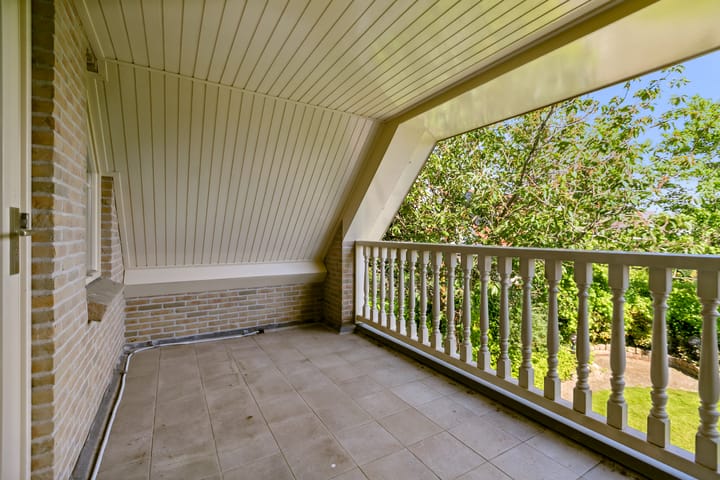 Photo 26 of Katwoudestraat 1