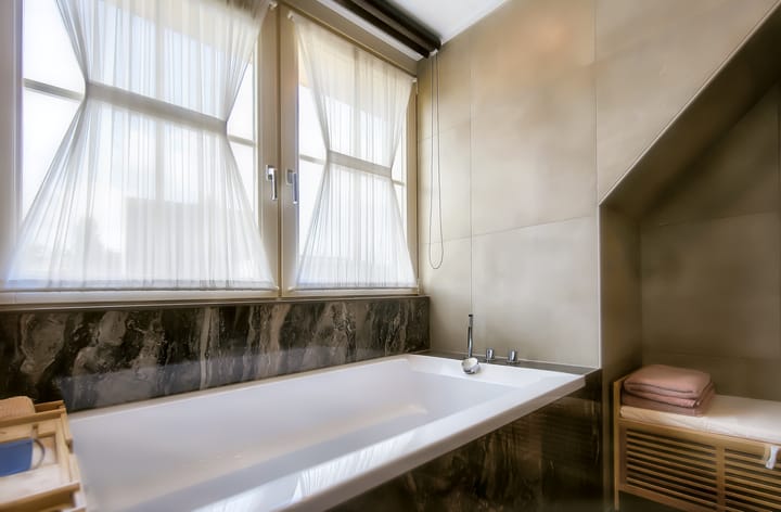 Photo 34 of Katwoudestraat 1