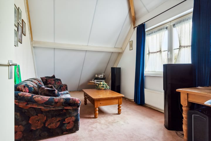 Photo 36 of Katwoudestraat 1