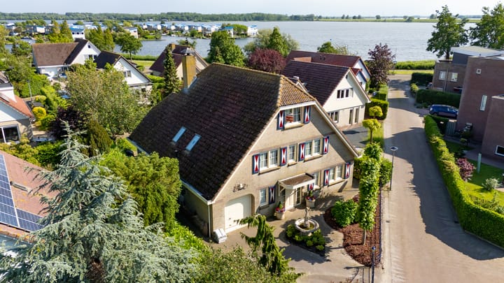 Photo 44 of Katwoudestraat 1