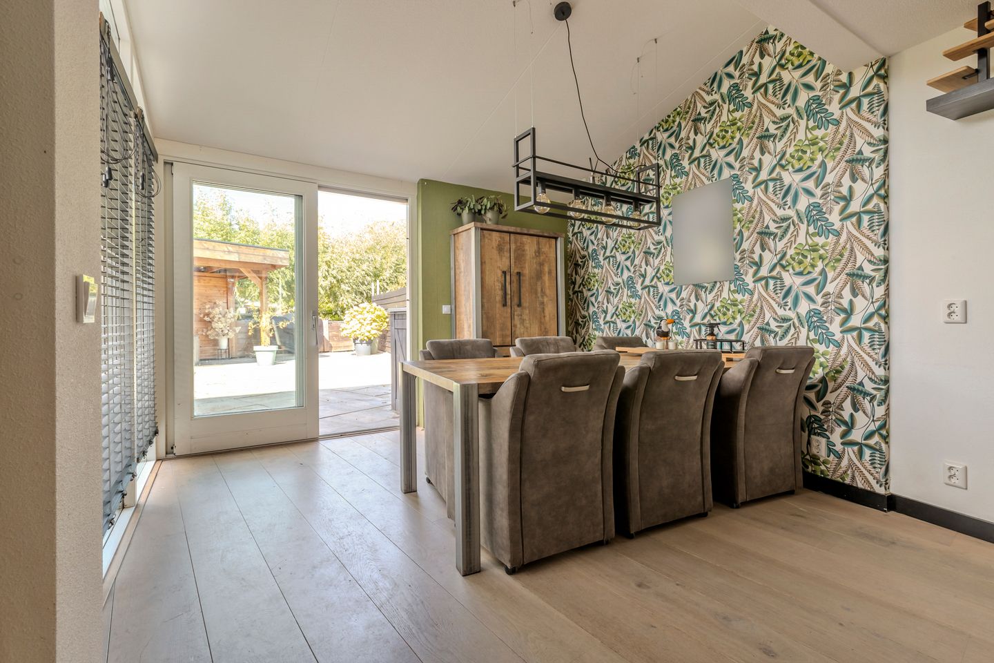 Photo 10 of Stella Agsteribbeland 38