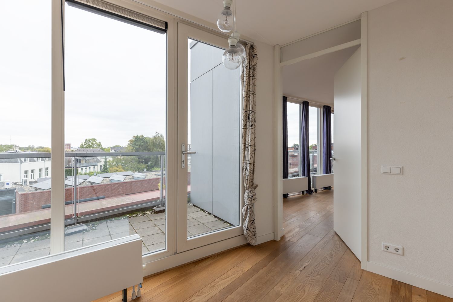 Photo 9 of Chabotstraat 62