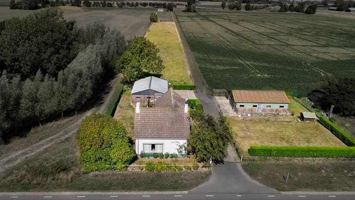 Foto 2 van Middenweg 5